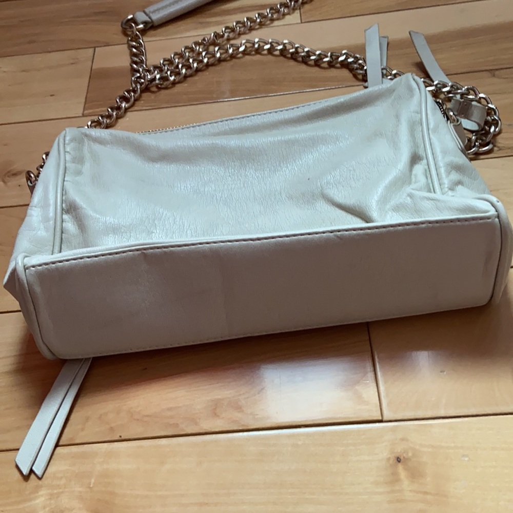 GUESS ⭐️authentic ⭐️ - Picture 8 of 17